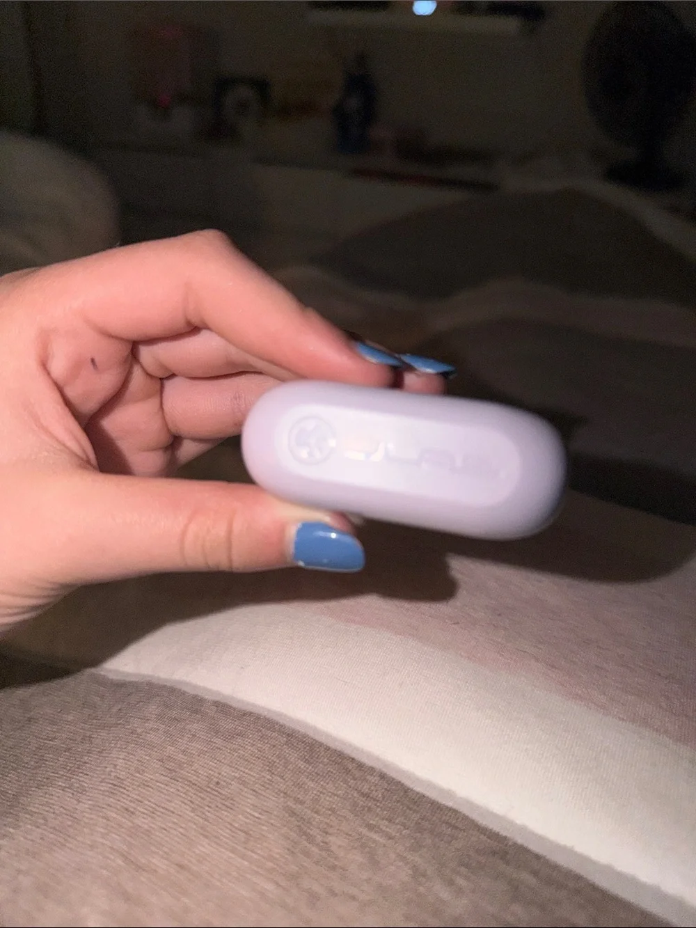 Lavender Wireless Earbud Charging Case - Unbranded